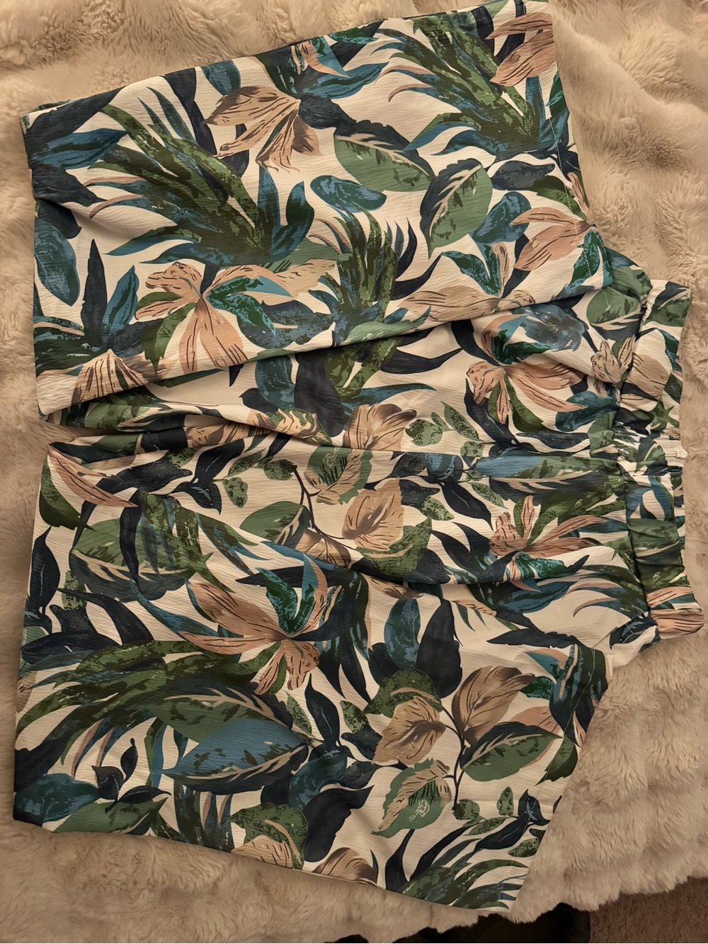 Women’s Tropical Leaf Print pants in Cream and Green